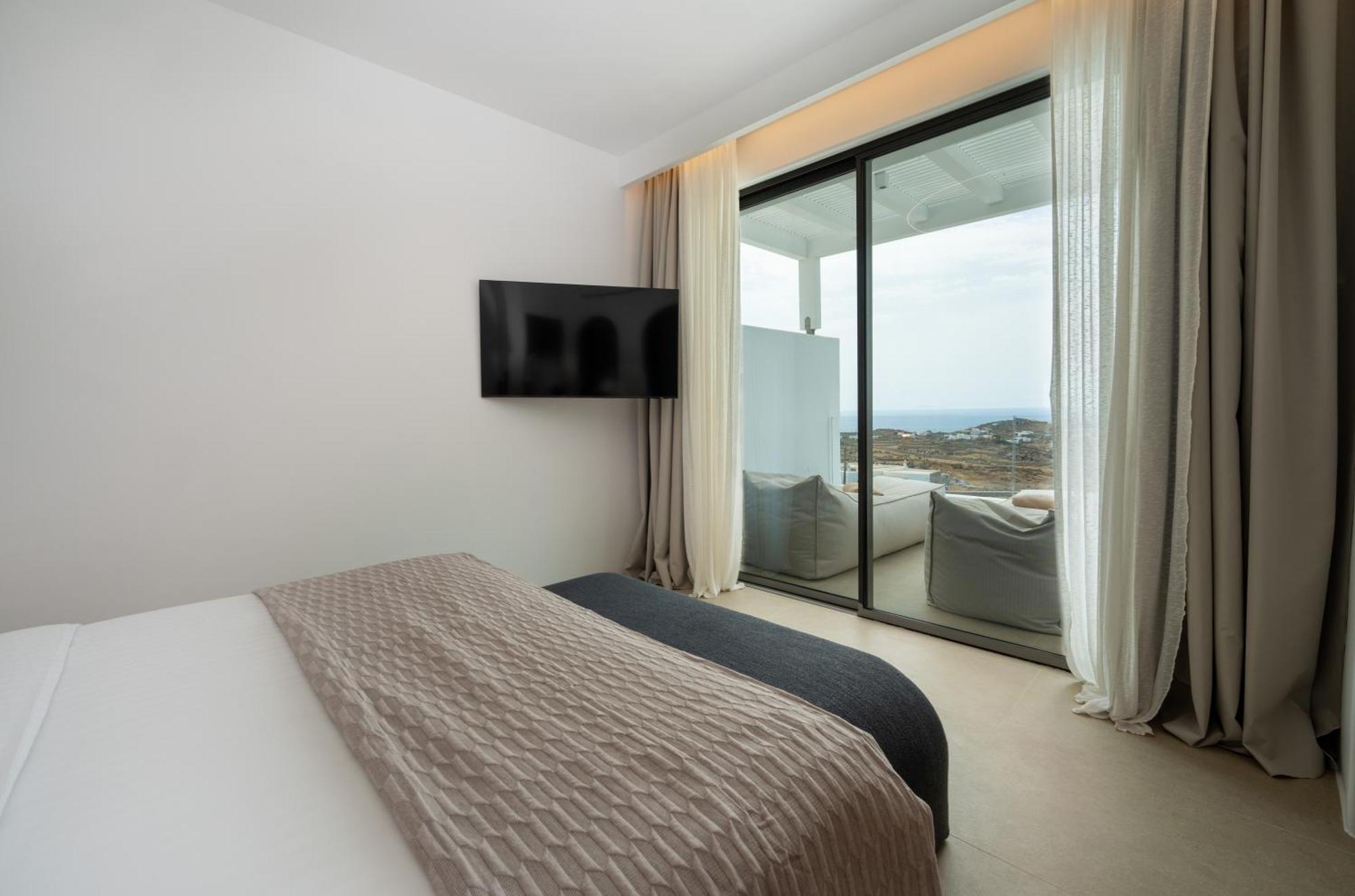 Muse Of Mykonos Luxury Suites Mykonos Town ภายนอก รูปภาพ