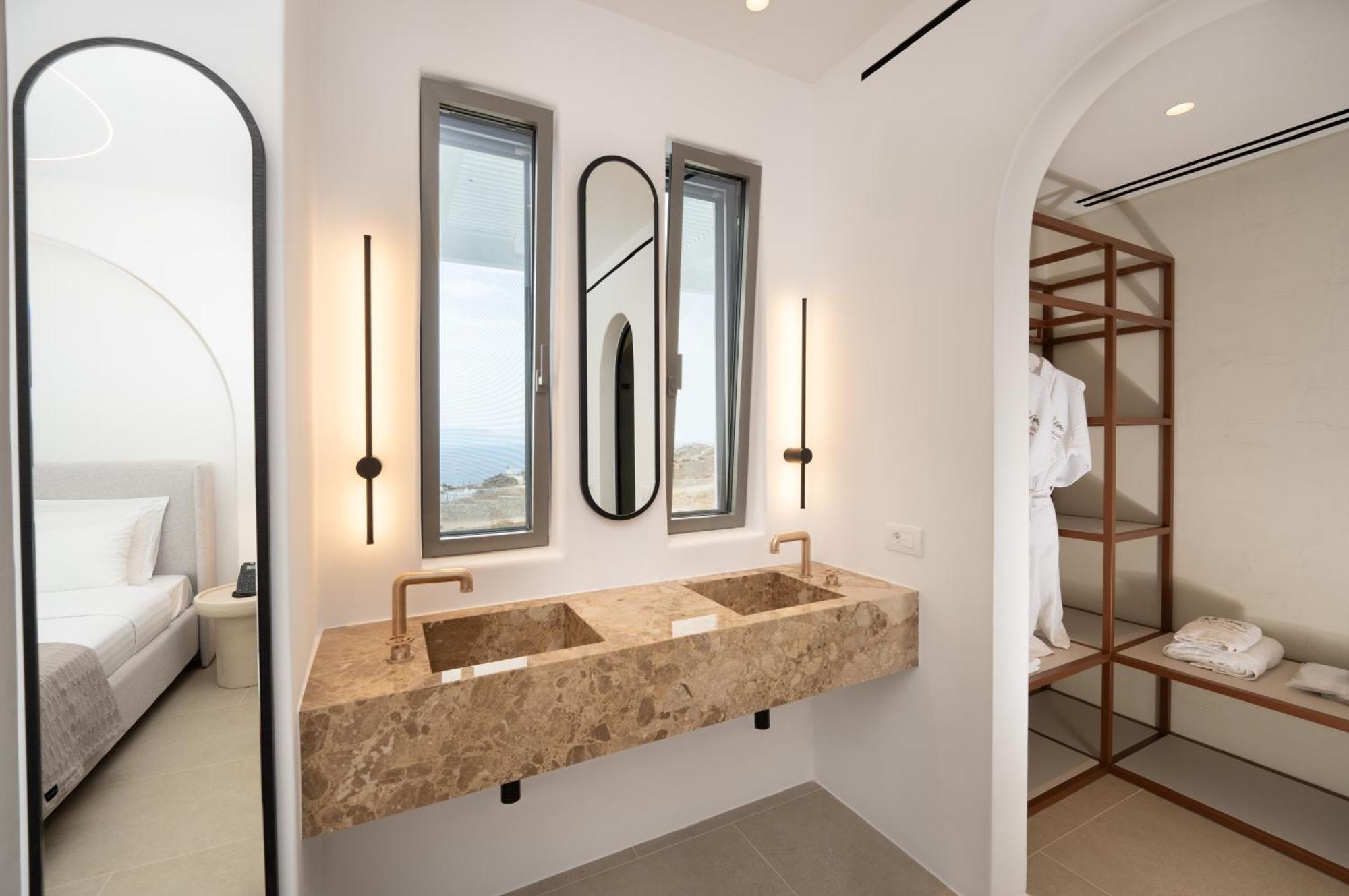 Muse Of Mykonos Luxury Suites Mykonos Town ภายนอก รูปภาพ