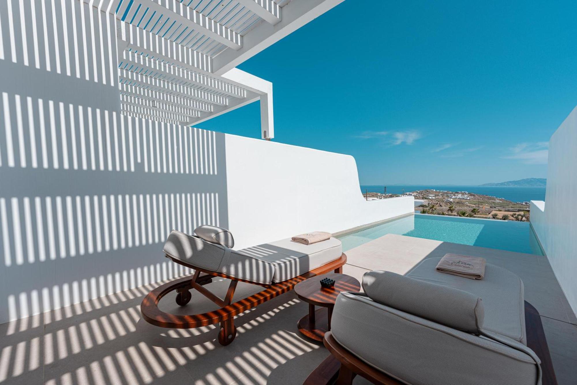 Muse Of Mykonos Luxury Suites Mykonos Town ภายนอก รูปภาพ