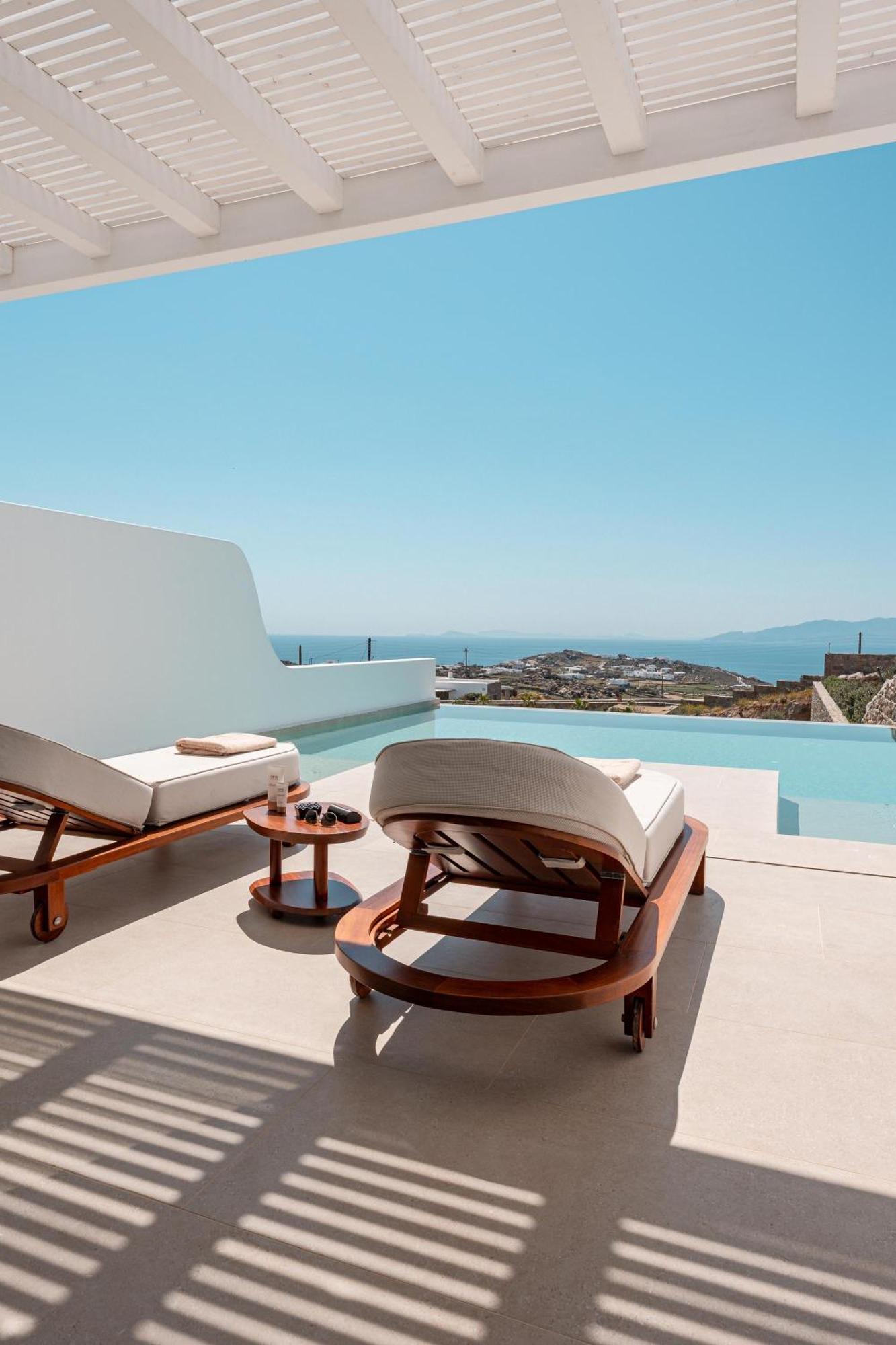 Muse Of Mykonos Luxury Suites Mykonos Town ภายนอก รูปภาพ