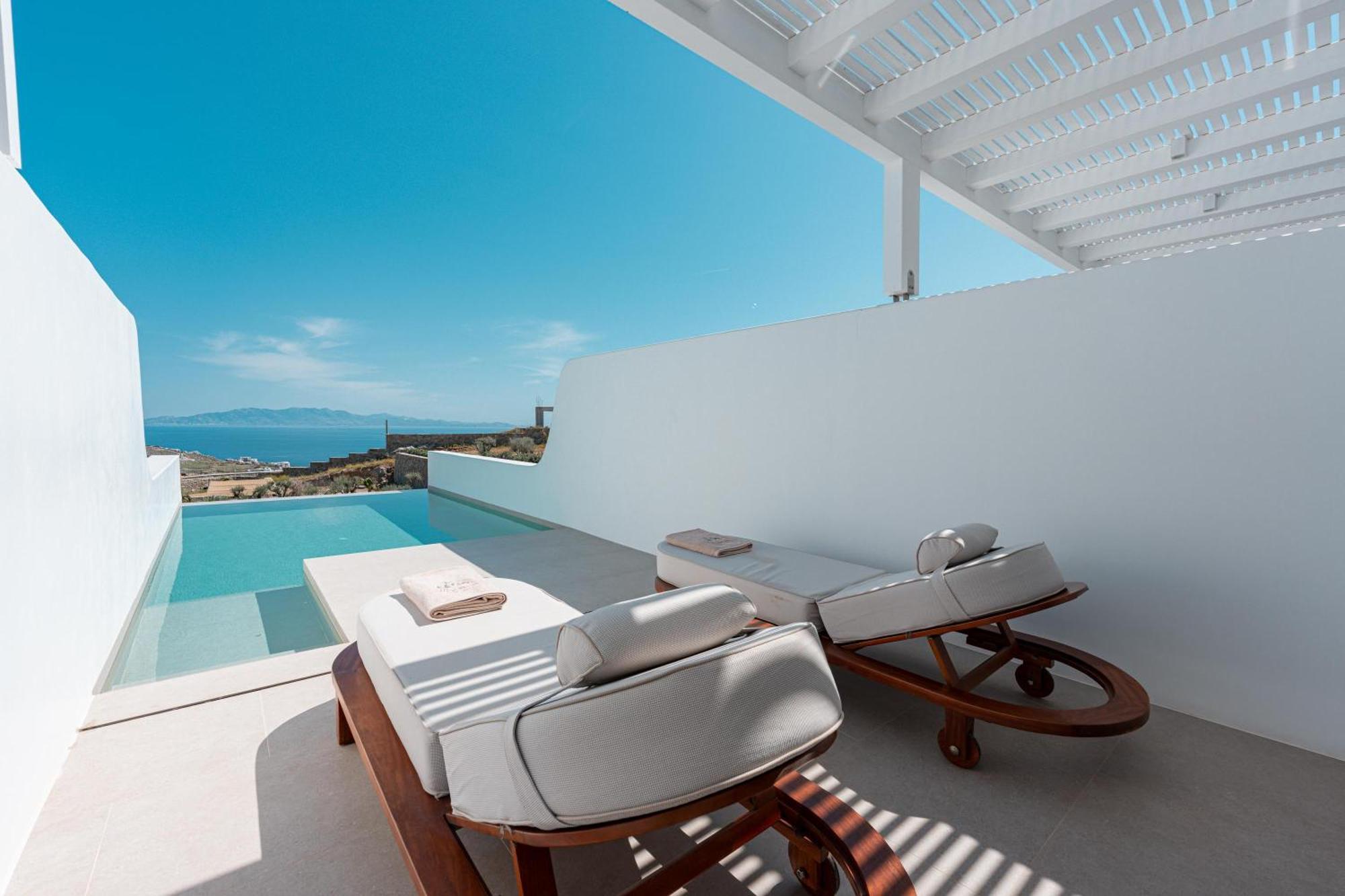 Muse Of Mykonos Luxury Suites Mykonos Town ภายนอก รูปภาพ