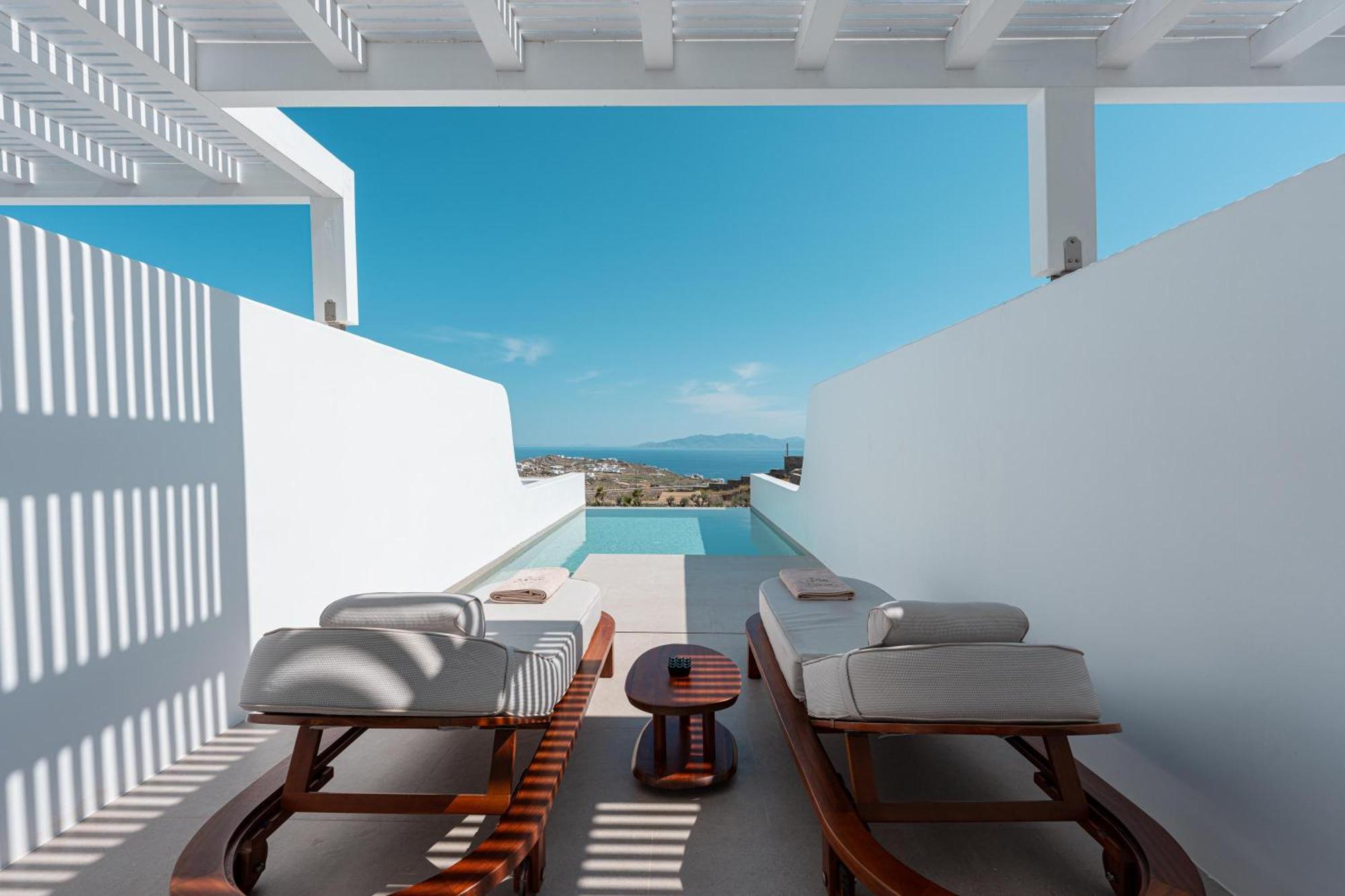 Muse Of Mykonos Luxury Suites Mykonos Town ภายนอก รูปภาพ